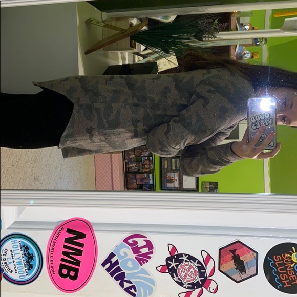 American eagle soft and sexy long sleeve - Picture 2 of 4